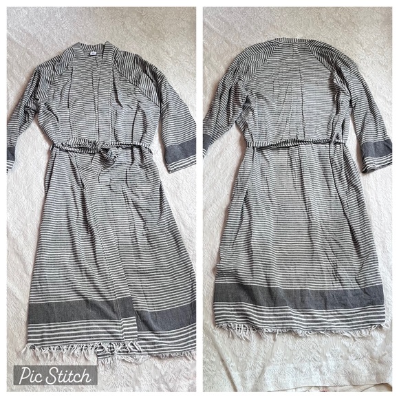 The Loomia Neci Turkish cotton robe - Picture 8 of 8